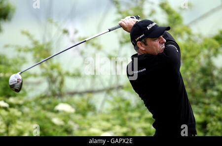 Paul McGinley in Irlanda durante il primo round del 2008 Celtic Manor Wales Open presso il Celtic Manor Resort di Newport. Foto Stock