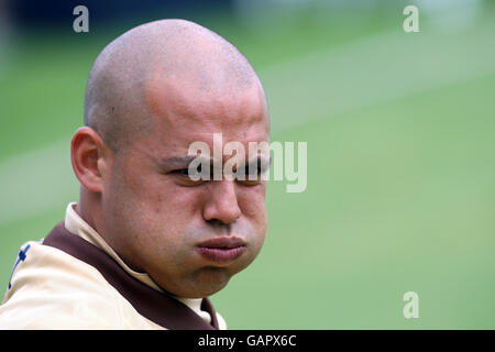 Cricket - Friends Provident Trophy South Group - Surrey v Sussex - Whitgift School. Scott Newman, Surrey Foto Stock