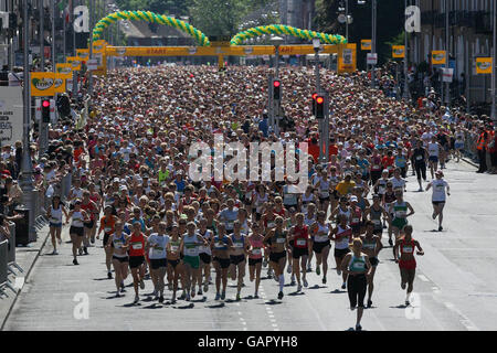 Atletica - Flora Womens 10 chilometro Mini Maratona - Dublino Foto Stock