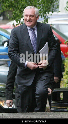 L'ex Taoiseach Bertie Ahern arriva al Mahon Tribunal di Dublino. Foto Stock