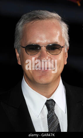 Tim Robbins arriva al Palm Beach Casino per il Partouche Charity Poker Festival di Cannes, in Francia, durante il 61° Festival Internazionale del Cinema di Cannes. Foto Stock