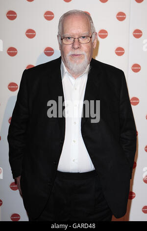 Sir Peter Blake arriva per la Roundhouse Rock and Roll Charity Funddraiser alla Roundhouse nel nord di Londra. Foto Stock