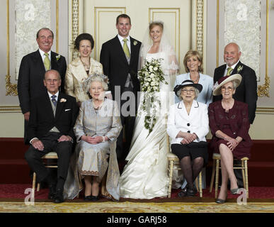 Royalty - Peter Phillips e autunno Kelly Wedding - alla cappella di San Giorgio, il Castello di Windsor Foto Stock