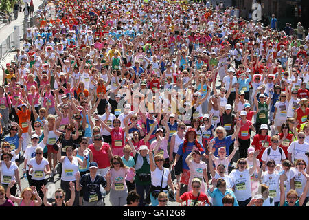 Atletica - Flora Womens 10 chilometro Mini Maratona - Dublino Foto Stock