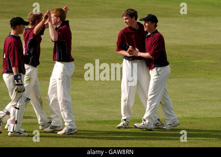 Azione dal giorno del Trofeo commemorativo ben Hollioake della Whitgift School Foto Stock