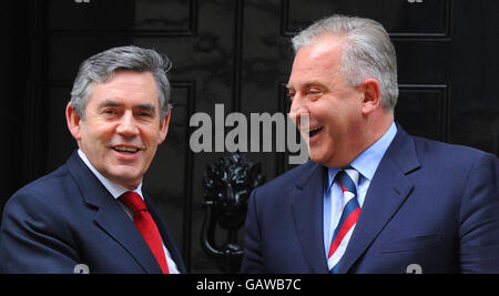 Il primo ministro Gordon Brown (a sinistra) incontra oggi il primo ministro croato Ivo Sanader, al 10 di Downing Street. Foto Stock