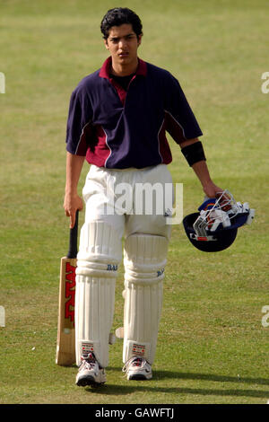 Azione dal giorno del Trofeo commemorativo ben Hollioake della Whitgift School Foto Stock