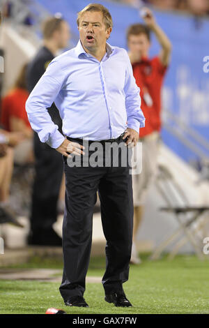 Orlando, FL, Stati Uniti d'America. 31 Agosto, 2012. La città di Orlando coach Adrian Heath durante il Lions USL-Pro gioco di spareggio contro la Wilmington Hammerheads alla Florida Citrus Bowl il Agosto 31, 2012 a Orlando, Florida. Wilmington ha vinto 4-3.ZUMA Press/Scott A. Miller © Scott A. Miller/ZUMA filo/Alamy Live News Foto Stock