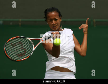 Anne Keothavong della Gran Bretagna durante i Campionati di Wimbledon 2008 all'All England Tennis Club di Wimbledon. Foto Stock