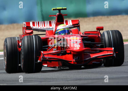 Felipe massa della Ferrari in qualifica per il Gran Premio di Magny-Cours, Nevers, Francia. Foto Stock