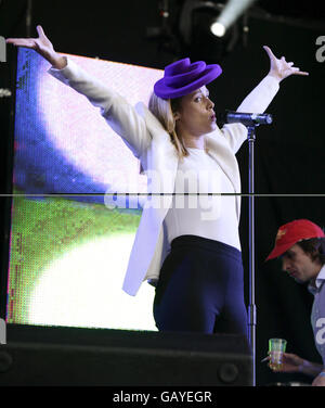 Roisin Murphy si esibisce sul palco durante il giorno di apertura dell'O2 Wireless Festival di Hyde Park, nel centro di Londra. Foto Stock