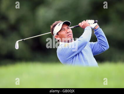 Thongchai Jaidee in Thailandia durante il Barclays Scottish Open a Loch Lomond, Glasgow. Foto Stock