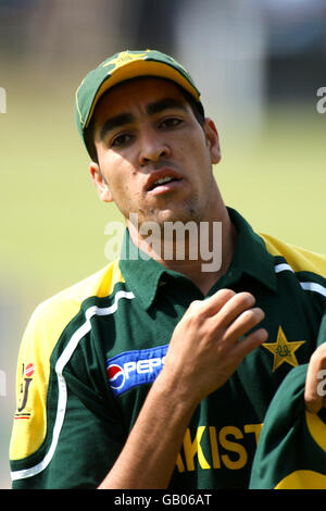 Cricket - International friendly - Scozia / Pakistan. Umar Gul, Pakistan Foto Stock