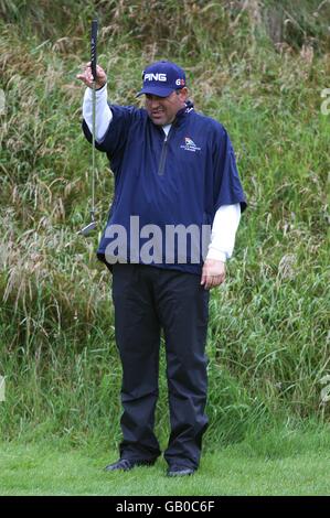 Golf - Open 2008 Championship - Day Two - Royal Birkdale Golf Club. Angel Cabrera dell'Argentina in azione durante il secondo giorno Foto Stock