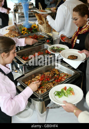 Horse Racing - riqualificazione in tribuna - ippodromo di Epsom Downs Foto Stock