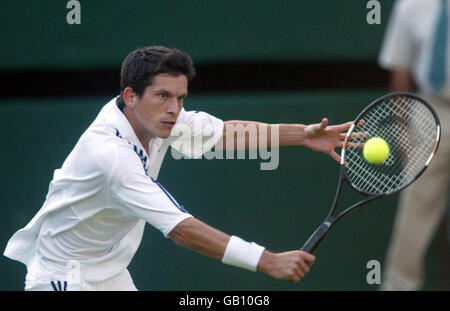 Tennis - Wimbledon 2003 - Gli uomini del terzo round - Tim Henman v Robin Soderling Foto Stock