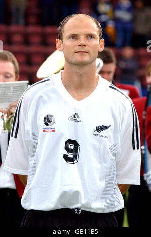 Calcio - International friendly - Scozia / Nuova Zelanda. Mark Burton, Nuova Zelanda Foto Stock