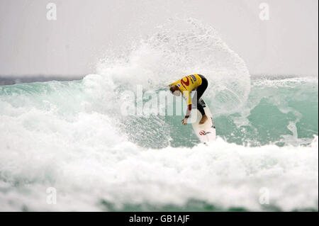 RIP Curl Boardmasters 2008. Thomas Bady in Francia si esibisce in Heat quattro dei RIP Curl Boardmasters 2008 a Fistral Beach, Newquay. Foto Stock