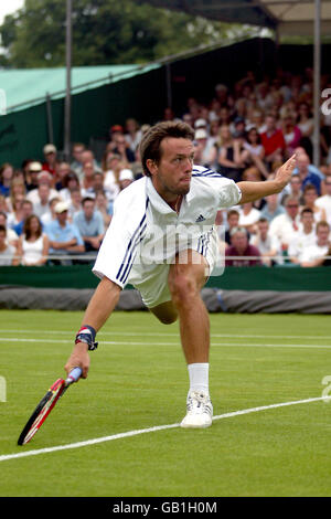 Tennis - Wimbledon 2003 - Uomini Secondo Round - Lee Childs v Rafael Nadal Foto Stock