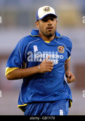 Cricket - NatWest Pro40 - Divisione due - Derbyshire v Essex - The County Ground. Ravi Bopara, Essex Foto Stock