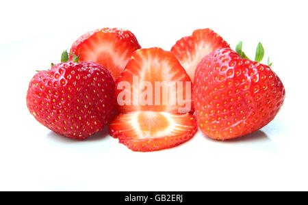 Un mucchio di rosso e delicato di fragole Foto Stock