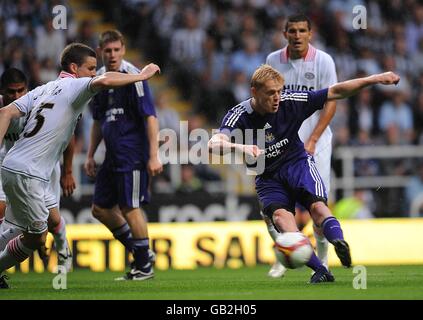 Calcio - Friendly - Newcastle United v PSV Eindhoven - St James Park Foto Stock