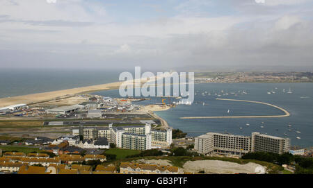 Vedute generali di Weymouth e Portland Harbour, che saranno il luogo di tutti gli eventi velici durante i Giochi Olimpici di Londra del 2012. Foto Stock