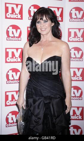 Coleen Nolan arriva per i premi TV Quick e TV Choice 2008, al Dorchester, Park Lane, Londra. Foto Stock