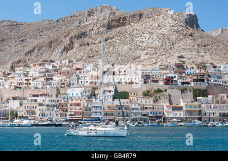 La vista del porto, Pothia (Pothaia), Kalymnos, del Dodecaneso, Egeo Meridionale Regione, Grecia Foto Stock