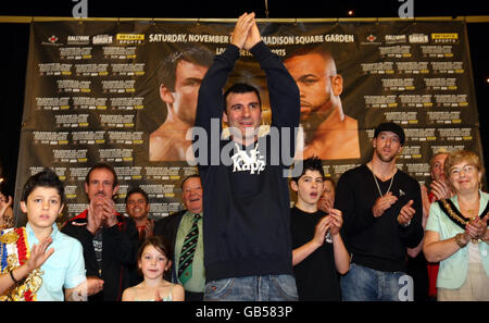 Boxing - Joe Calzaghe e Roy Jones Jr un incontro con i tifosi - Municipio di Cardiff Foto Stock