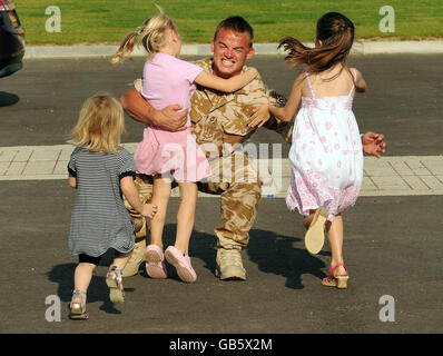 Paracadutisti di ritorno dall' Afghanistan Foto Stock