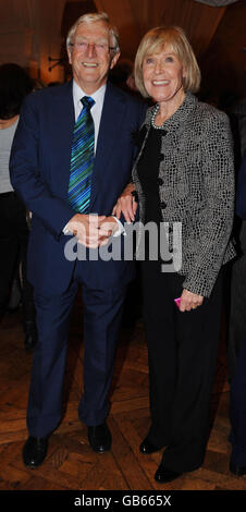 Sir Michael Morbo di Parkinson prenota party - Londra Foto Stock