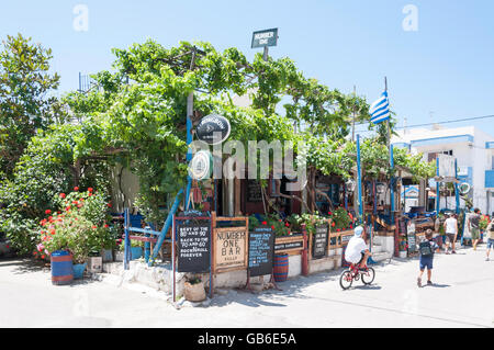 Il numero uno Bar, Mastihari, Kos (Cos), del Dodecaneso, Egeo Meridionale Regione, Grecia Foto Stock