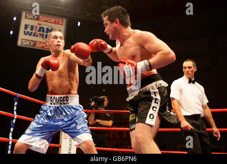 Boxing - Light-Heavyweight - Tony Bellew v Jevgenijs Andrejevs - Everton Parco Centro Sportivo Foto Stock