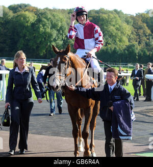 Horse Racing - Chepstow Racecourse Foto Stock