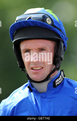 Horse Racing - English Summer Party in giardino - Uttoxeter Racecourse Foto Stock