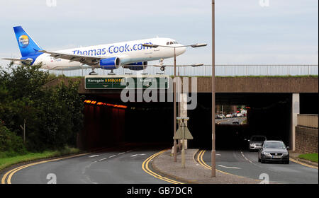 Stock - Dall'Aeroporto Internazionale Bradford di Leeds Foto Stock