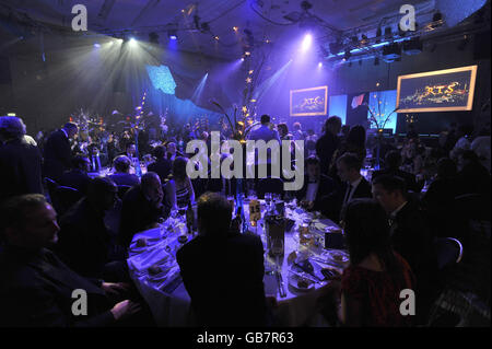 Il ricevimento di bevande per il Royal Television Society North West 2008 Awards all'Hilton Deansgate Hotel a Manchester. Foto Stock