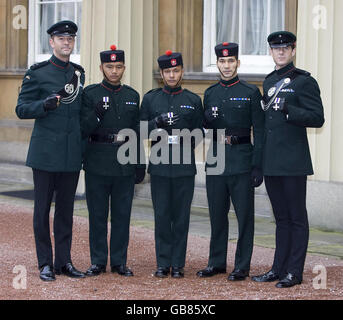 Investiture a Buckingham Palace Foto Stock