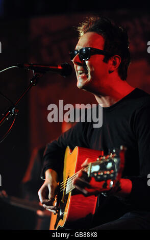 MENCAP poco rumore sessioni - Glasvegas Foto Stock