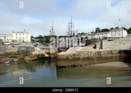 Borsa da viaggio, Cornovaglia. Charlestown Harbour in Cornovaglia Foto Stock