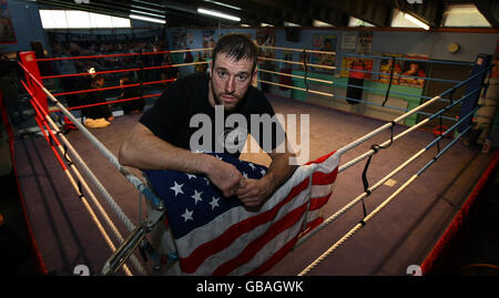 Boxing - Enzo Maccarinelli lavorare fuori - Enzo Calzaghe Palestra Foto Stock
