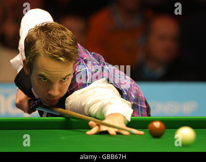 Ali carter nel suo quarto finale di match durante il campionato inglese Maplin all'International Centre di Telford. Foto Stock