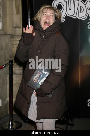 Penny Smith arriva per la prima notte del "quidam" del Cirque du Soleil, alla Royal Albert Hall nella parte ovest di Londra. Foto Stock