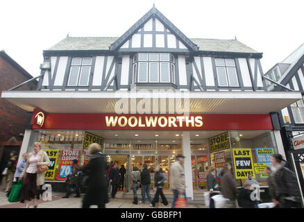 Chiusure di Woolworths. Negozio Woolworths a Northwich, Cheshire. Foto Stock