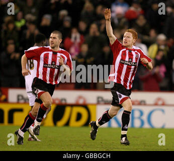 Stephen Quinn di Sheffield United celebra il suo obiettivo durante la partita del Coca-Cola Championship a Bramall Lane, Sheffield. Foto Stock