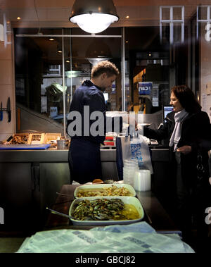 Ristorante Fishworks. Vista generale di un ristorante Fishworks su Marylebone High Street, Londra. Foto Stock