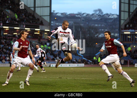 Calcio - Coca Cola Football League Championship - Burnley v Charlton Athletic - Turf Moor Foto Stock