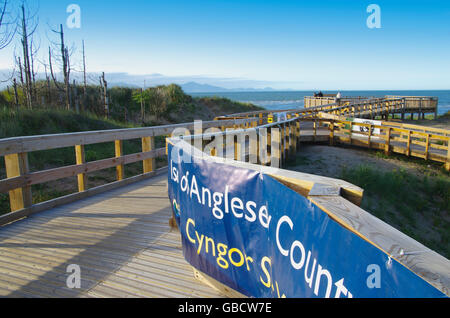 Piattaforma di Osservazione, Newborough Spiaggia e foresta, Foto Stock