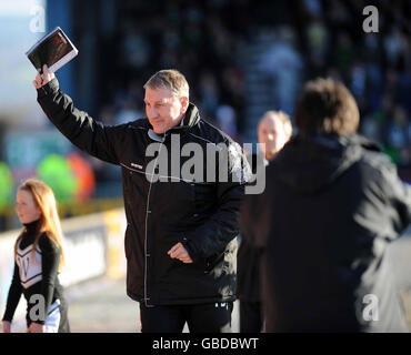 Terry Butcher, manager di New Inverness, durante la partita della Clydesdale Bank Scottish Premier League al Tulloch Caledonian Stadium di Inverness. Foto Stock